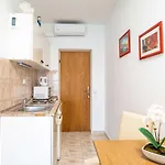Apartman Nikolina Lu - Studio With Sea View 3 Adults *